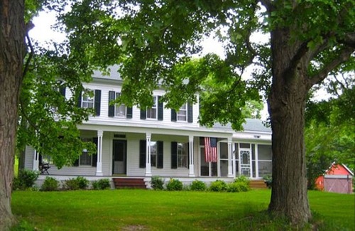 Cambridge House | Davidson Family Farm vacation rental