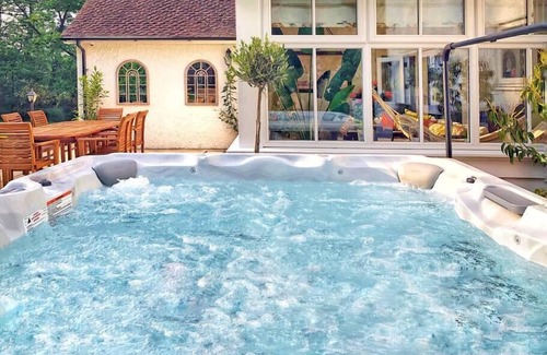 Broad Oak Cottage | Daweswood - Luxury cottage, lake access & hot tub