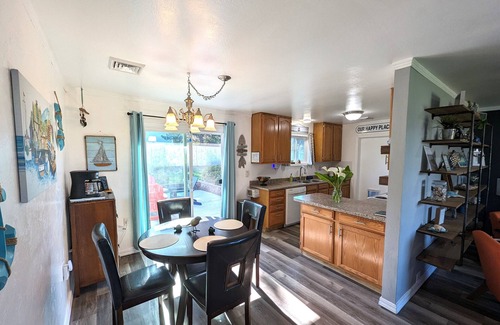 Brookings House | Dawson's Landing, by the beach! 5-minute walk to beach access!