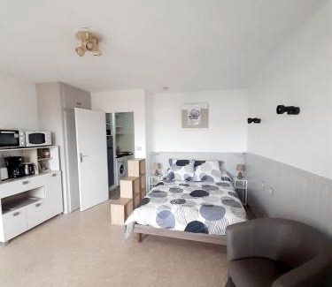 Dax Apartment | Dax à pied! T1 2 étoiles centre ville balcon