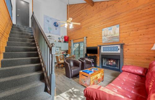 Table Rock House | Day Dreamer Cabin