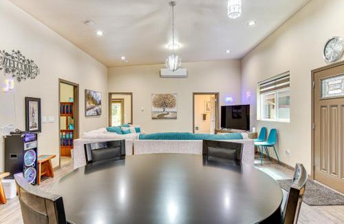 Prairie Ridge House | Day trip to Snoqualmie! Lakefront Home with Hot Tub