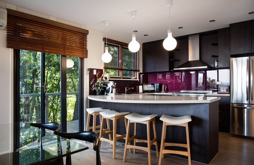 Daylesford House | Daybreaker Summary: D