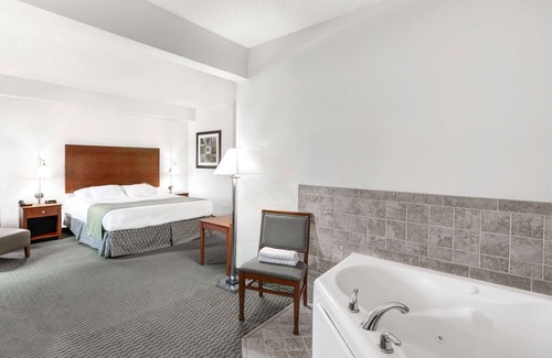 Carroll Hotel | Days Inn by Wyndham Carroll