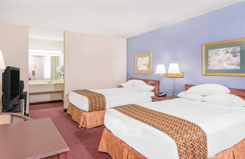 Lavonia Hotel | Days Inn by Wyndham Lavonia