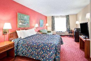 Marietta Hotel | Days Inn by Wyndham Marietta-Atlanta-Delk Road
