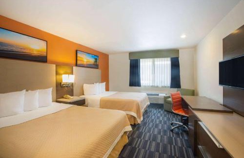 Munras Avenue Hotel | Days Inn by Wyndham Monterey Downtown