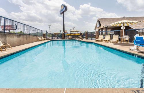 Talbot's Corner Hotel | Days Inn by Wyndham Nashville N Opryland/Grand Ole Opry