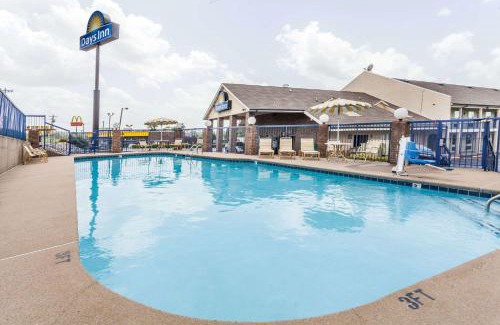Talbot's Corner Hotel | Days Inn by Wyndham Nashville N Opryland/Grand Ole Opry