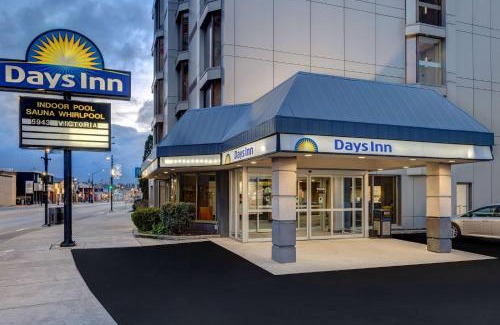 Niagara Falls Hotel | Days Inn by Wyndham Niagara Falls Near The Falls