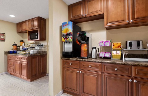 Orange Park Hotel | Days Inn by Wyndham Orange Park/Jacksonville