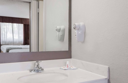 St. Augustine Hotel | Days Inn by Wyndham St Augustine/Historic Downtown