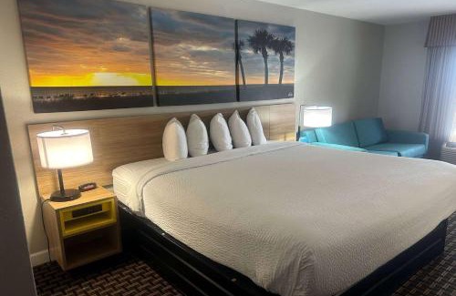 Port Charlotte Hotel | Days Inn by Wyndham Port Charlotte Town Center