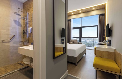 Esenyurt Hotel | Days Inn & Suites by Wyndham Istanbul Esenyurt