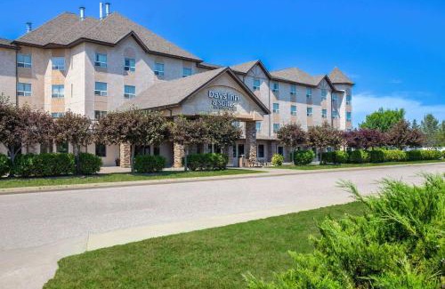 West Edmonton Hotel | Days Inn & Suites by Wyndham West Edmonton