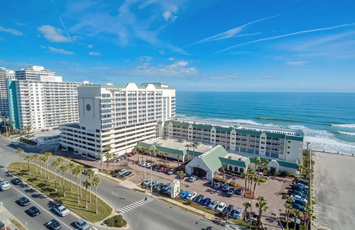 Ortona Park Condo | Daytona Beach Ocean View Cozy 11th Fl Studio/Condo