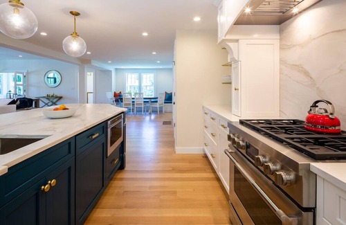 East Dennis House | Dazzling High End Home with Heated Pool, Spa and Guest House RPAM013