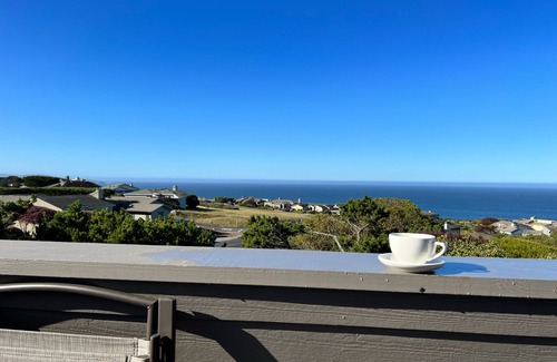 Bodega Bay House | Dazzling Luxury Ocean views, Hot Tub, Golf, AC, Theater, Chef Options @SwitiHoso