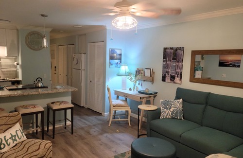 Kailua-Kona Condo | DAZZLING OCEAN VIEW, Oceanfront Complex close to town, dining & shopping