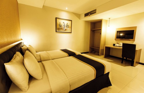 Bandung Hotel | Dbest Hotel Pasar Baru Bandung