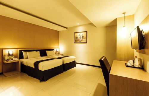Bandung Hotel | Dbest Hotel Pasar Baru Bandung