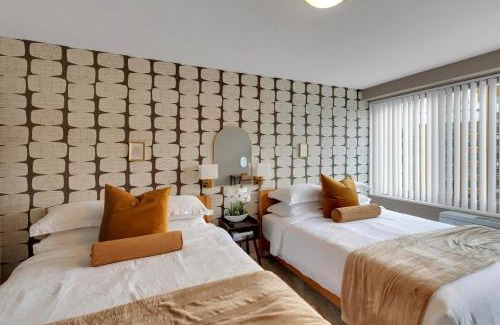 Crystal City Apartment | DCA Family Suite-Free Parking-Sleeps 8-Exec Stays!