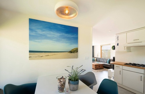 Renesse House | De Bongerd 79 holiday home in Renesse near beach and sea