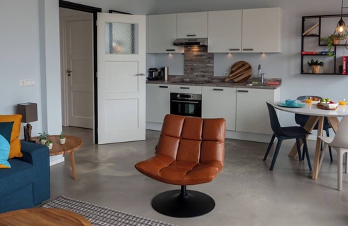 Zandvoort Apartment | De Boulevard A with private parking