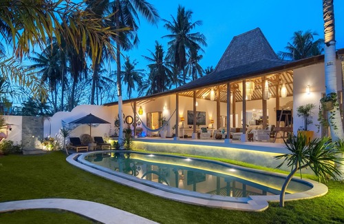 Gili Air Villa | De'Coco Villa
