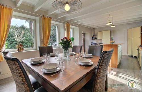 Pleumeur-Bodou House | De la chapelle