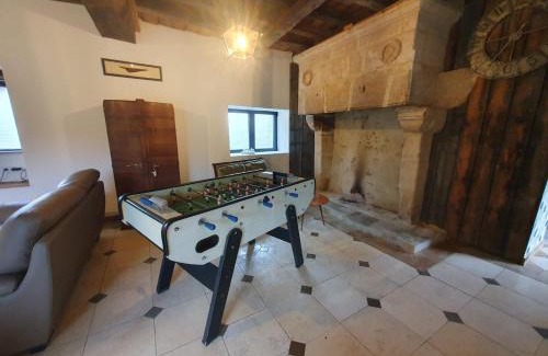 Rivarennes House | de la salle gite 8 personnes à la campagne avec jacuzzi 4 chambres 3 WC