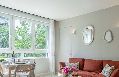 Necker Apartment | De Montescal - Hot Tub A/C Wonder
