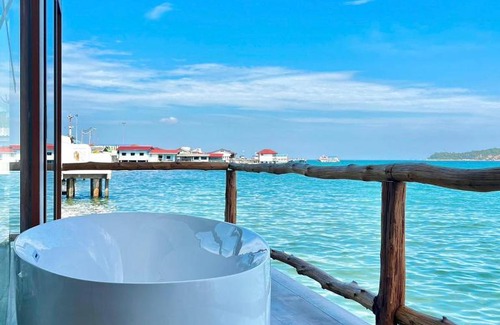 Koh Lan Hotel | De' Ocean Land เดอ โอเชี่ยนแลนด์ เกาะล้าน Pacific