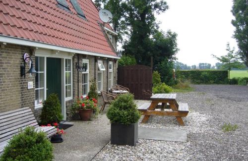 Municipality of De Friese Meren Bed & Breakfast | de Stjelp Pleats
