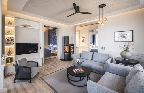 Niendorf Apartment | Goldmädchen 93 Beach House - Exclusive beach villa on the Baltic Sea in the first row