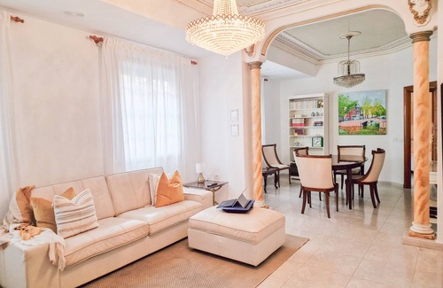 Santa Cruz de Tenerife Apartment | De Villa Suite - Tenerife