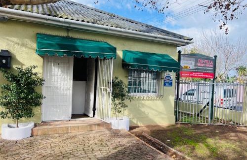 Wynberg House | De-Villa Guesthouse