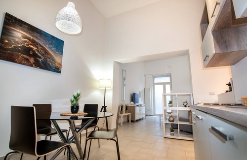 Brindisi Histotic Center Apartment | DE' VILLANOVA HOUSE