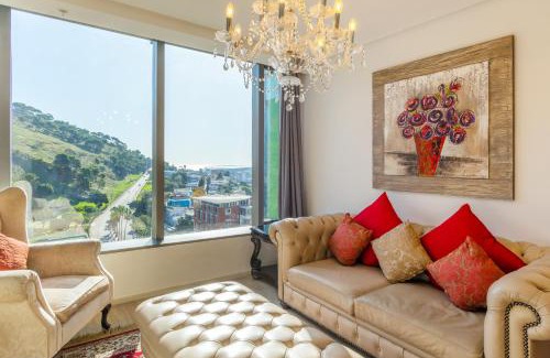 Bo'Kaap Apartment | De Waterkant Luxury by NIVAR