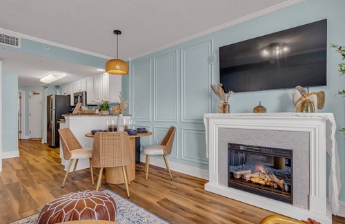 Myrtle Beach Apartment | DEAL! Incredible View, Lux King, Lazy River, Pools