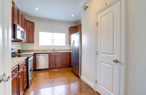 Northeast House | Deanwood Townhome Oasis