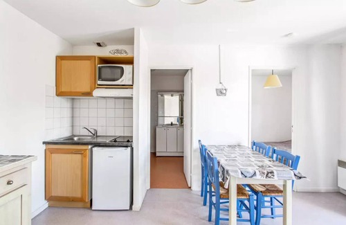 Carnoux-en-Provence Apartment | Debussy Residence - 2 Room Apartment - Comfort - (4 People)