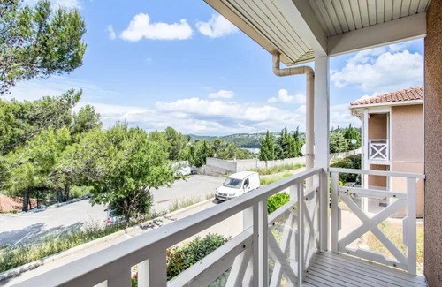 Carnoux-en-Provence Apartment | Debussy Residence - 2 Room Apartment - Comfort - (4 People)