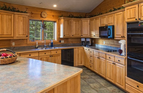 Breckenridge House | DEC 19-26 is OPEN! Merry Christmas! Private,Peaceful,Alpine Luxury on 3 Acres.