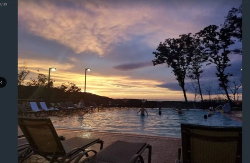 Gatlinburg Resort | Dec. 21-28, 2024 Beautiful views of Gatlinburg and the Smokies!