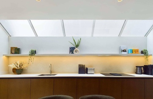 Camden Town House | Decadent Mews House overlooking Regent's Canal