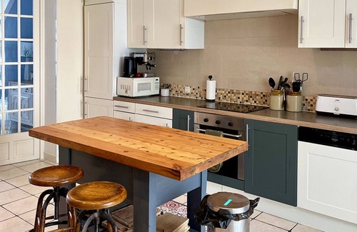 Etaples House | Deceptively Spacious Fishermans House