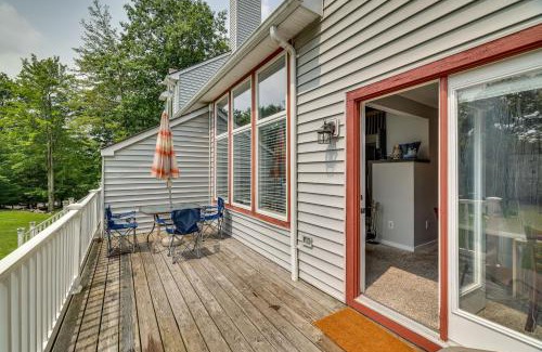Lake Harmony House | Deck and Pool Access Lake Harmony Home!