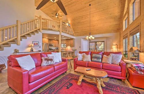 Torreon House | Deck, BBQ and Fireplace Family Cabin in Show Low!