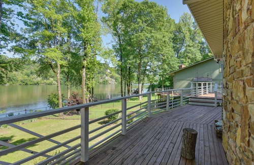 Jones Mills House | Deck, Dock & Resort Amenities: Home in Hot Springs